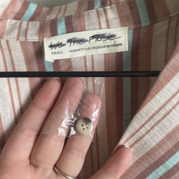 New Free People Oversized Short Sleeve Button Down Shirt Sz Small - Picture 4 of 8